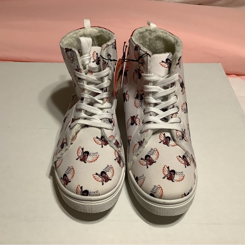 White High-Top Lace-Up Boots with Pink & Black Bird Print